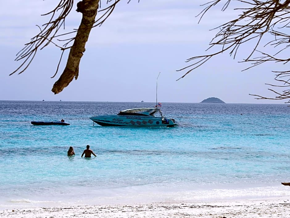 Ocean and Ole Patong