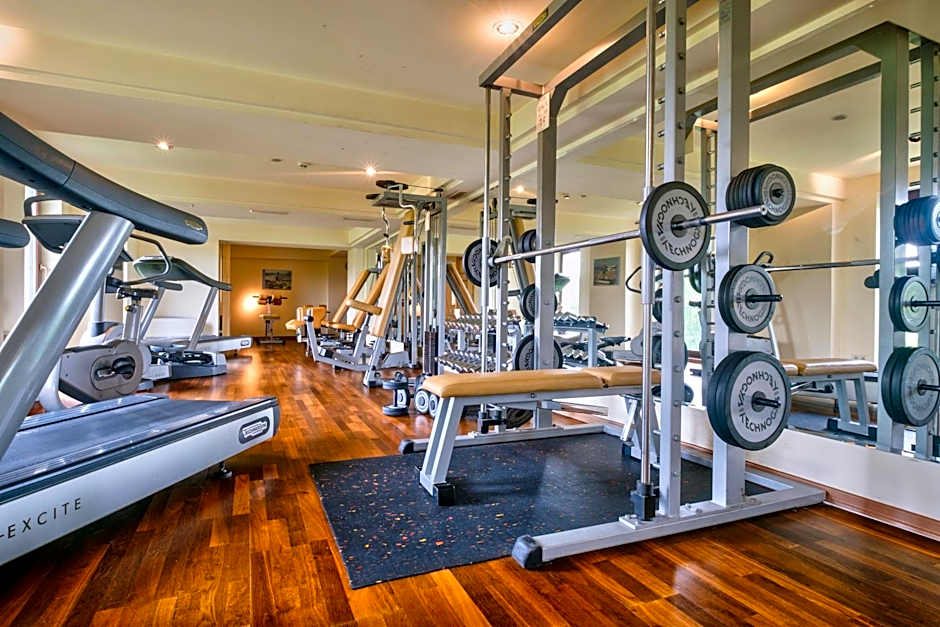 Yantra Grand Hotel