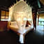 Flower Bud Bungalow Balangan