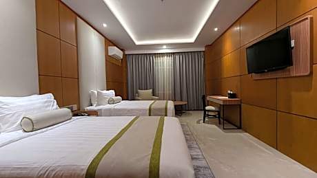 Deluxe Room Twin
