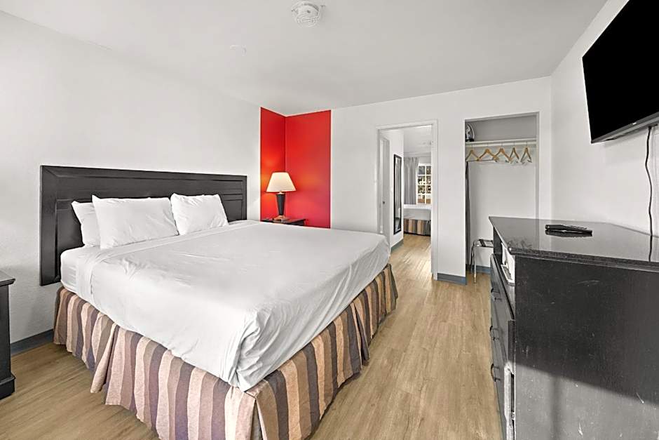 Ramada by Wyndham Ontario
