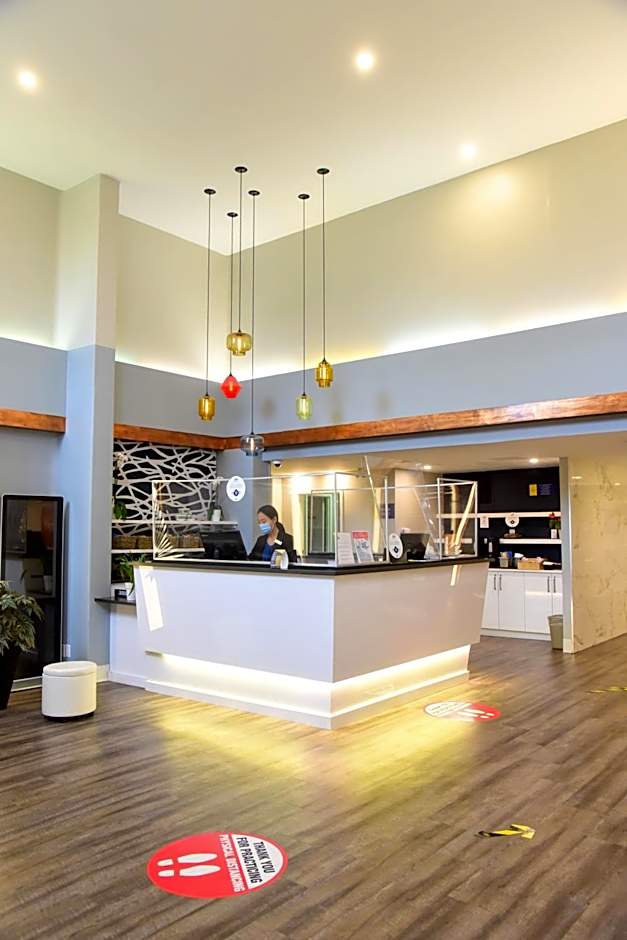 Days Inn by Wyndham Ottawa West