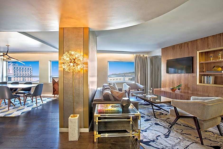 The Statler Dallas, Curio Collection By Hilton