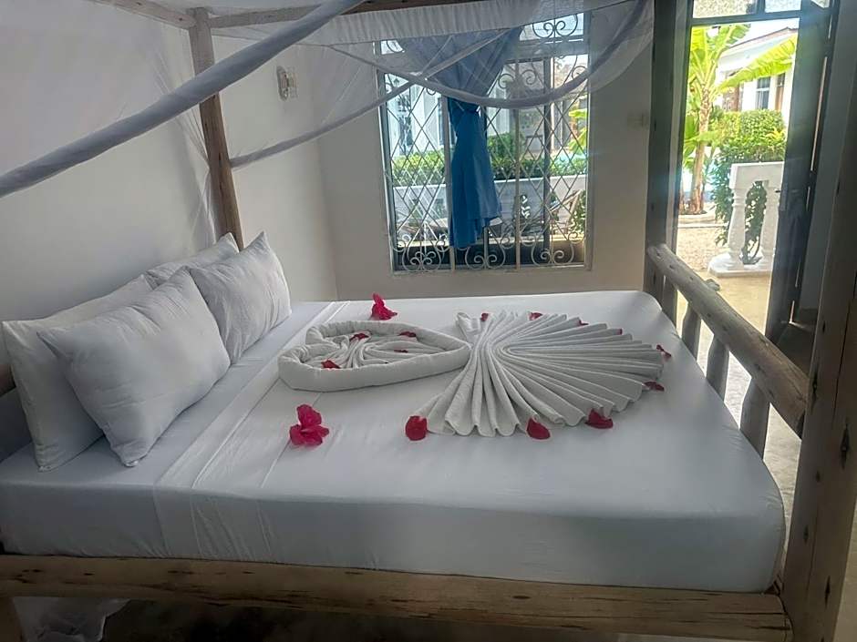 AROYA Boutique Hotel