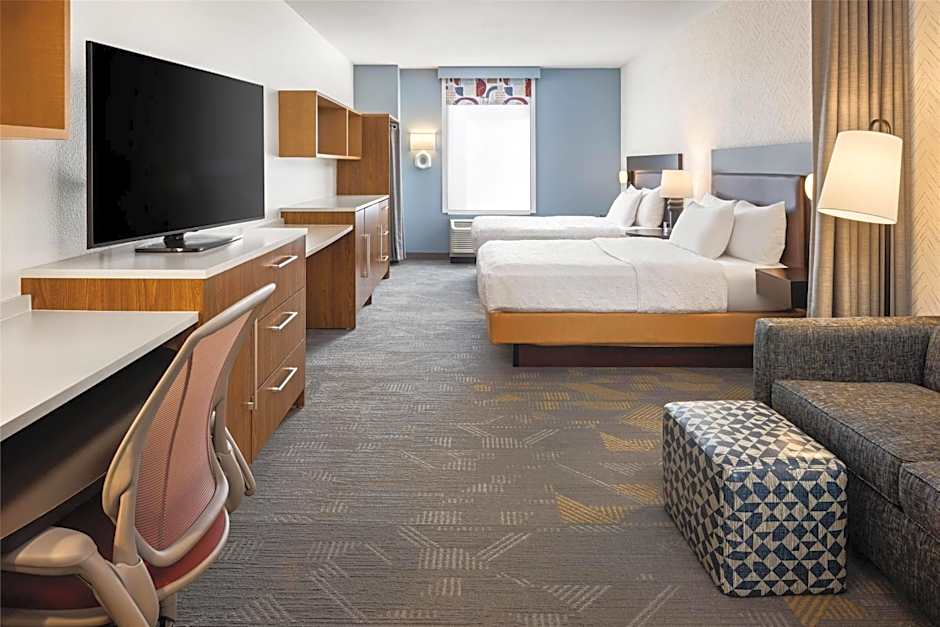 Home2 Suites by Hilton Minneapolis / Roseville, MN