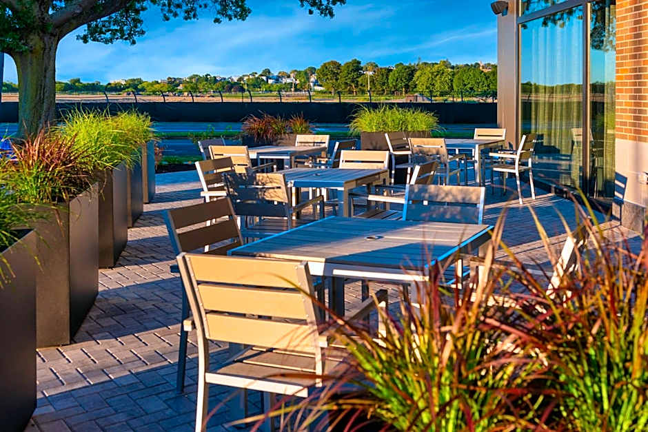 Staybridge Suites Boston Logan Airport - Revere By IHG