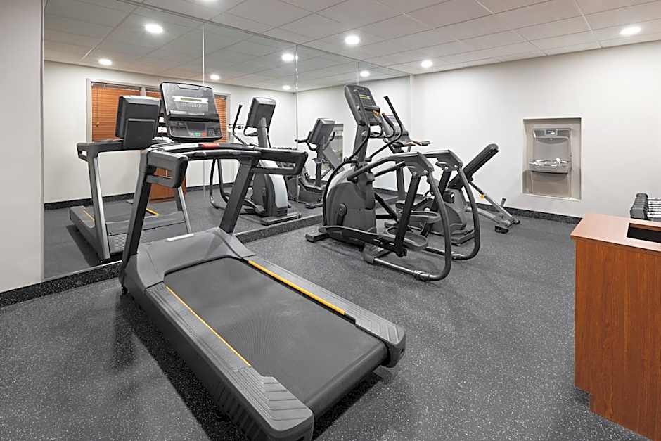 Holiday Inn Express & Suites Leesburg - Historic District by IHG