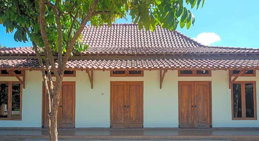 RedDoorz Syariah near Alun Alun Wonosari