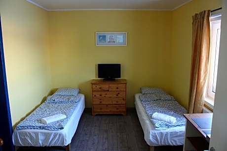 Twin Room with Private Bathroom