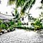 Maria Bonita Hotel & Restaurant El Cuyo by Spot Rentals