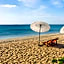 Lanta Ray Bay Hotel