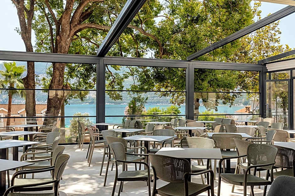 Depadans Hotela TALIA