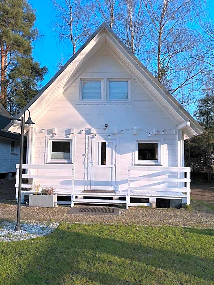 Domki nad jeziorem Kazub