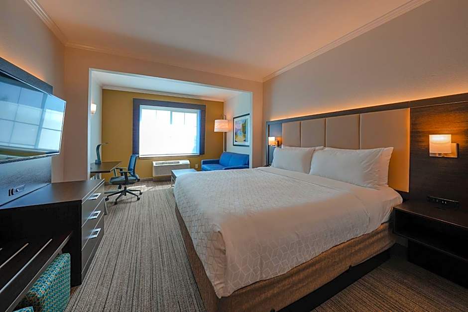 Holiday Inn Express & Suites Santa Clara - Silicon Valley By IHG