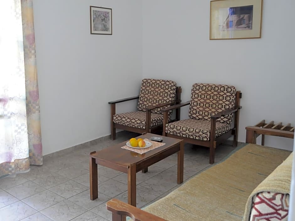 Amazones Villas Apartments