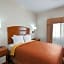 Howard Johnson Hotel & Suites by Wyndham Pico Rivera