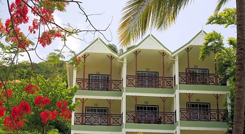 Marigot Beach Club & Dive Resort