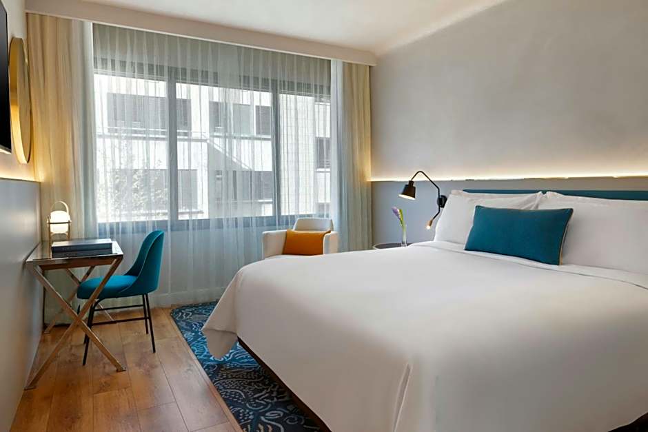 Renaissance by Marriott Barcelona Hotel