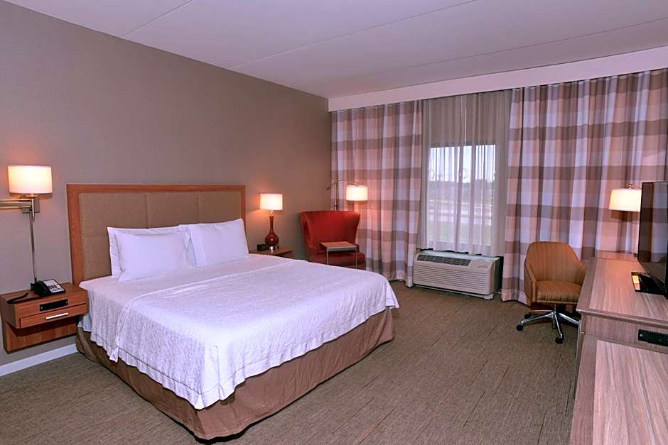 Hampton Inn By Hilton Springfield-Southeast