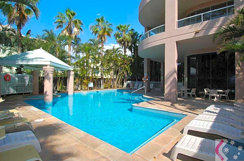 Deluxe Private Apartment and Studio - Ocean Views