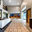 Days Inn & Suites by Wyndham Thunder Bay