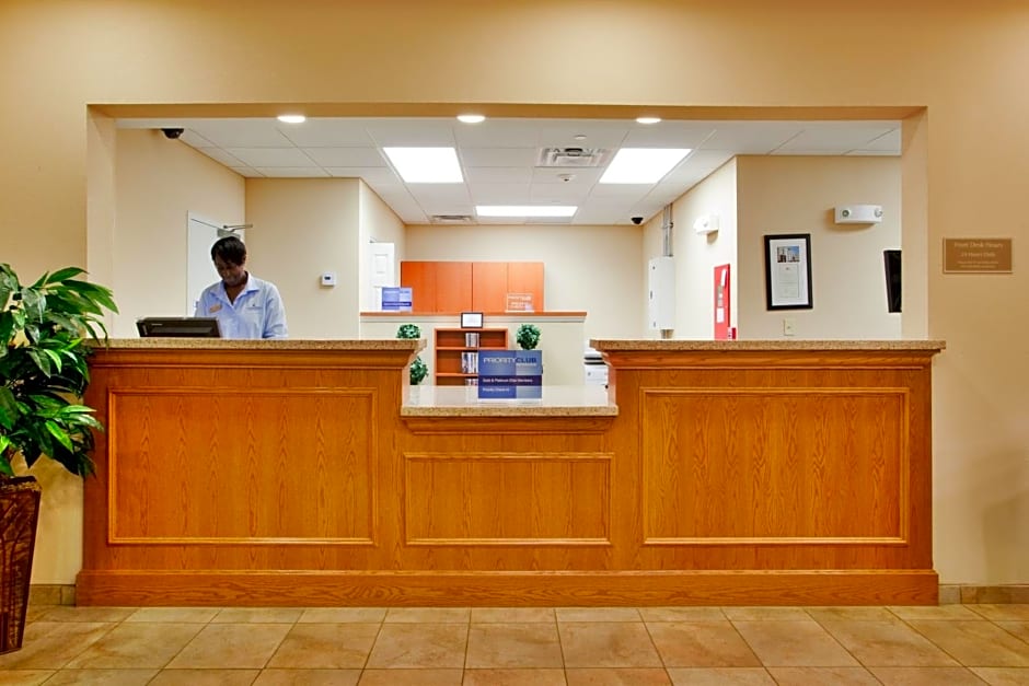 Candlewood Suites Norfolk Airport, an IHG Hotel