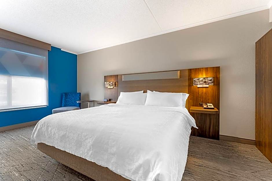 Holiday Inn Express Breezewood By IHG