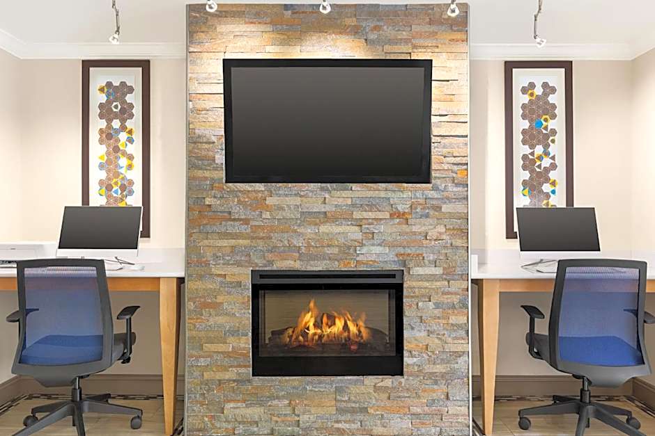 Holiday Inn Express & Suites Live Oak by IHG