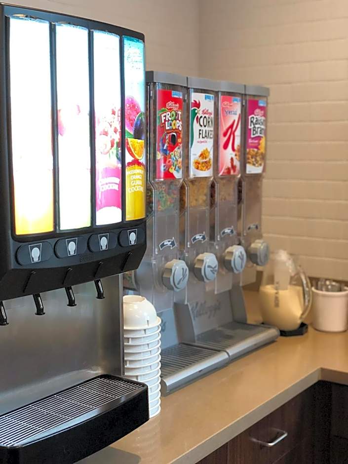 Country Inn & Suites by Radisson, San Jose International Airport, CA