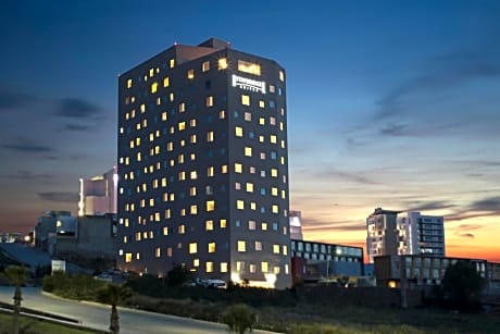 Staybridge Suites San Luis Potosi By IHG