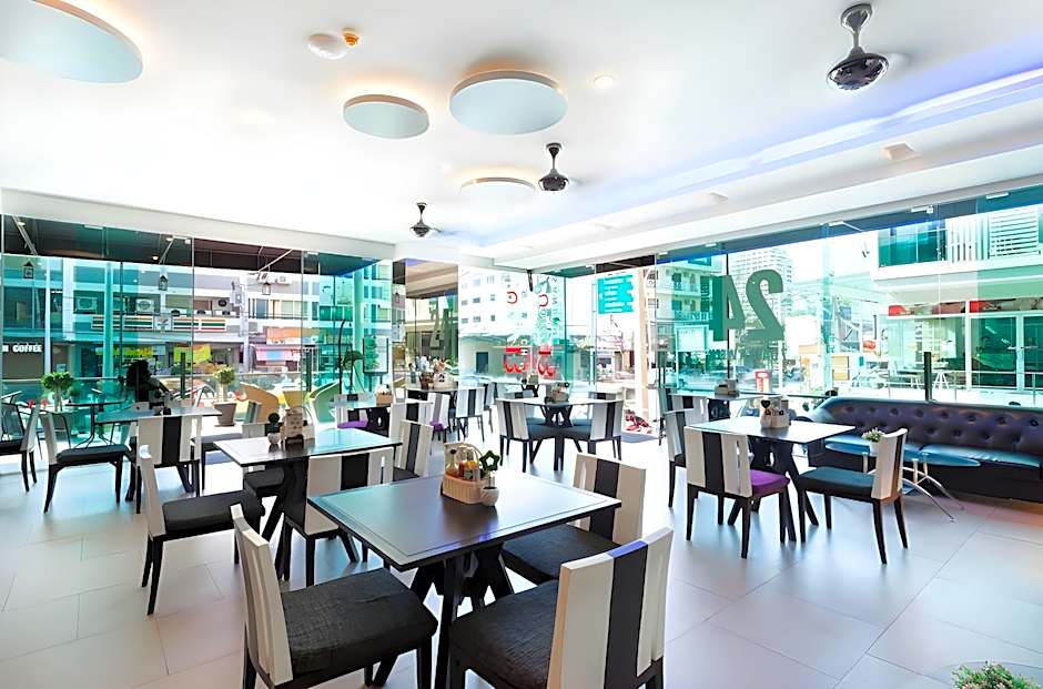 The AIM Patong Hotel (SHA Extra Plus)