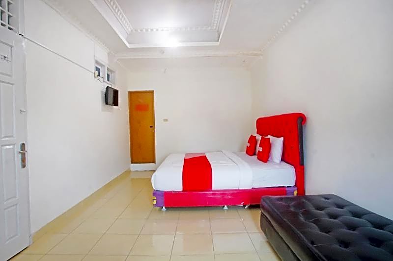 OYO 91460 Guest House Kencana Syariah