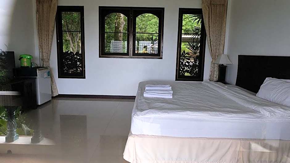 Khaolak Hillside Villa