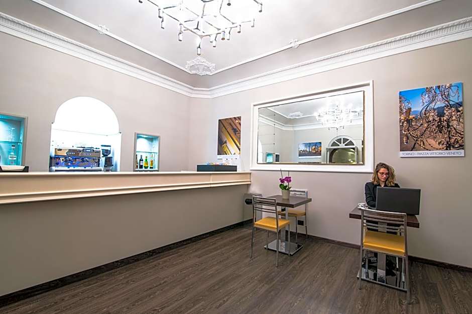 Green Class Hotel Astoria