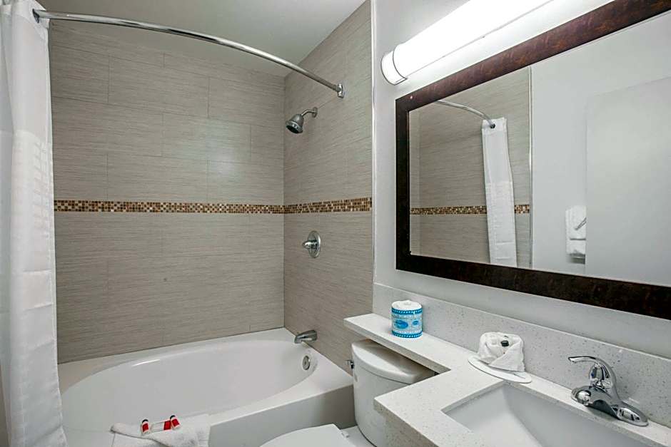 Days Inn by Wyndham Orange Anaheim
