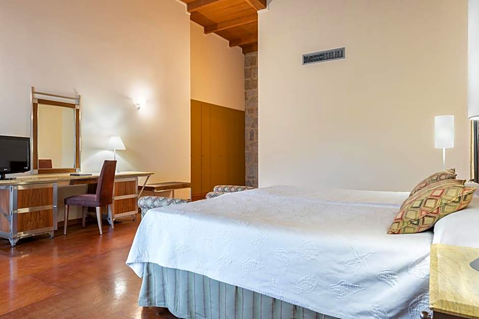 Eurostars Monumento Monasterio de San Clodio Hotel & Spa