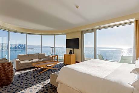 Suite, Executive Suite, 1 King, Ocean view