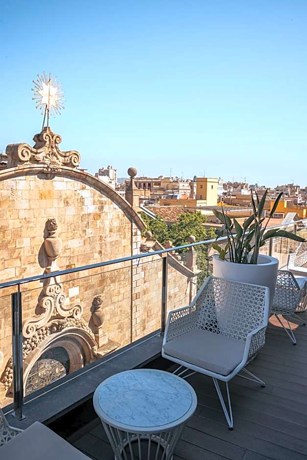 Hotel Bagues, a Small Luxury Hotel of the World