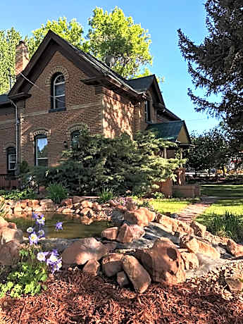 Monroe Inn