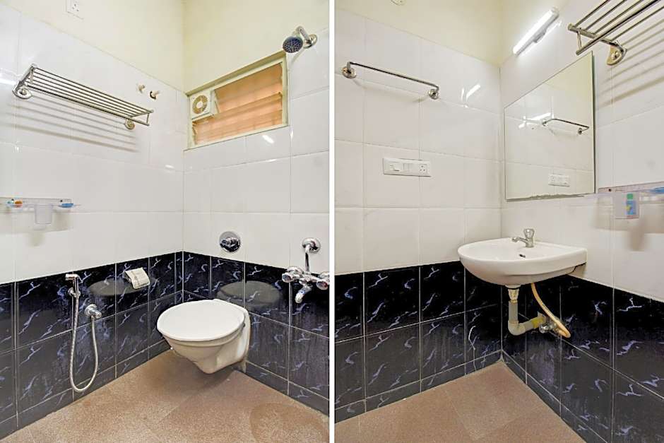 Super Hotel O NAR Comforts Near KSR Railway station