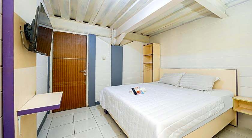 Simple Hotel Bogor RedPartner