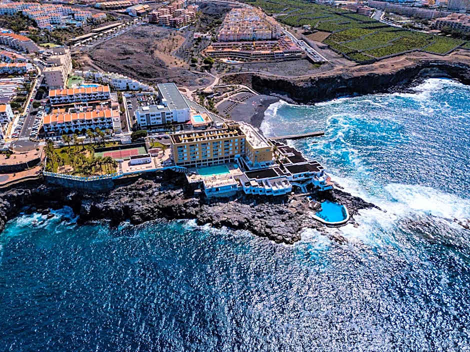 Atlantic Holiday Hotel