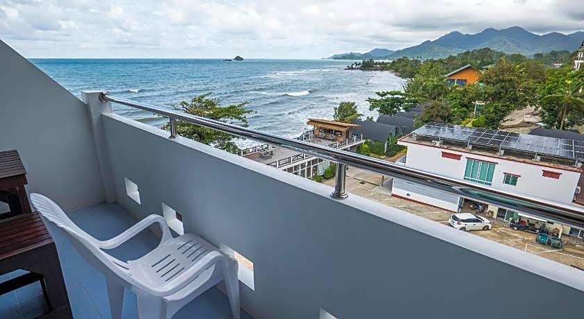 Mam Kai Bae Beach Resort