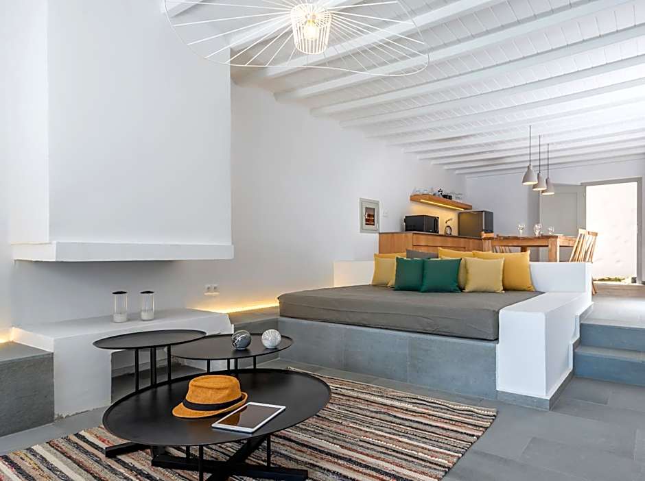 DreamBox Mykonos Suites