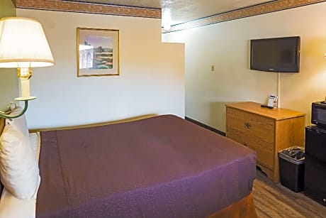 1 Queen Bed, Nonsmoking