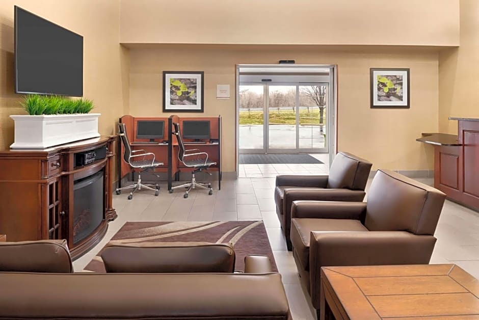 Hawthorn Suites By Wyndham Oak Creek/Milwaukee Airport