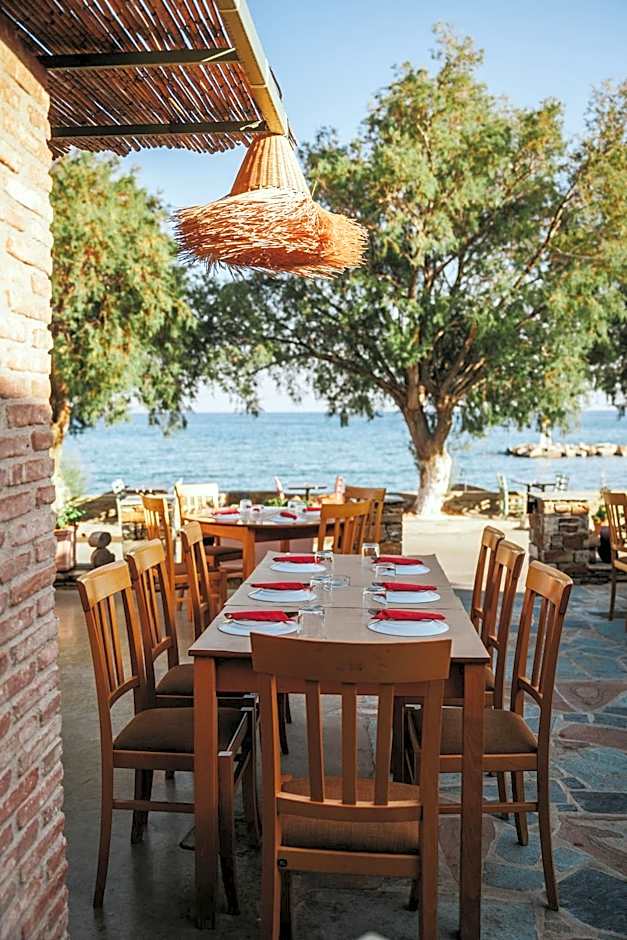 Aegialis luxury apartments