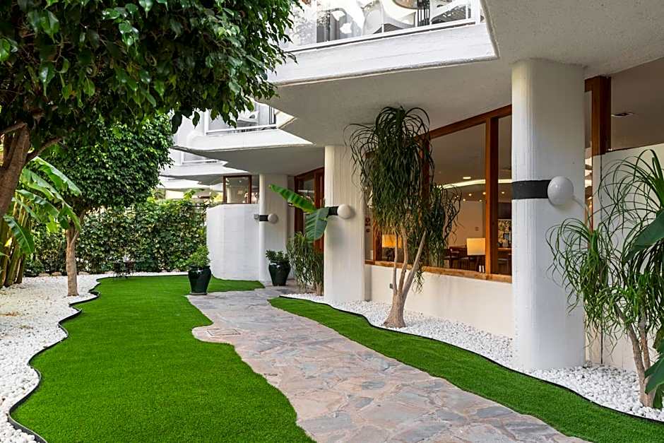 Aluasun Lago Rojo - Adults recommended