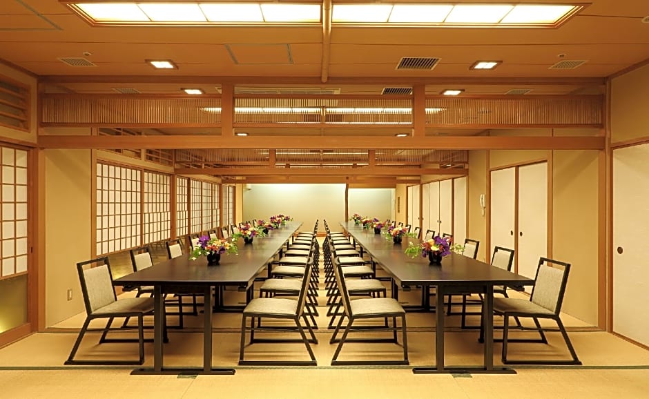 ART HOTEL Miyazaki Sky Tower