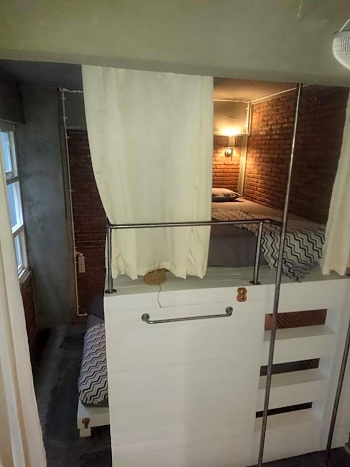 Shelter Hostel Malang